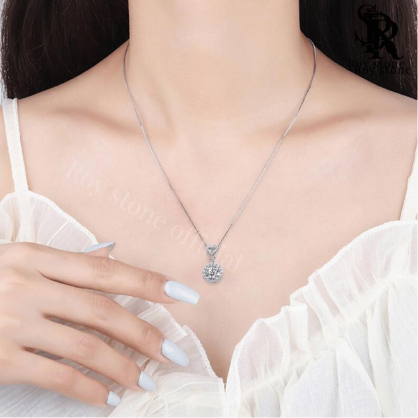 Luxury Round Necklace - Image 3