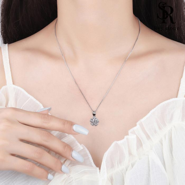 Roses Necklace - Image 3