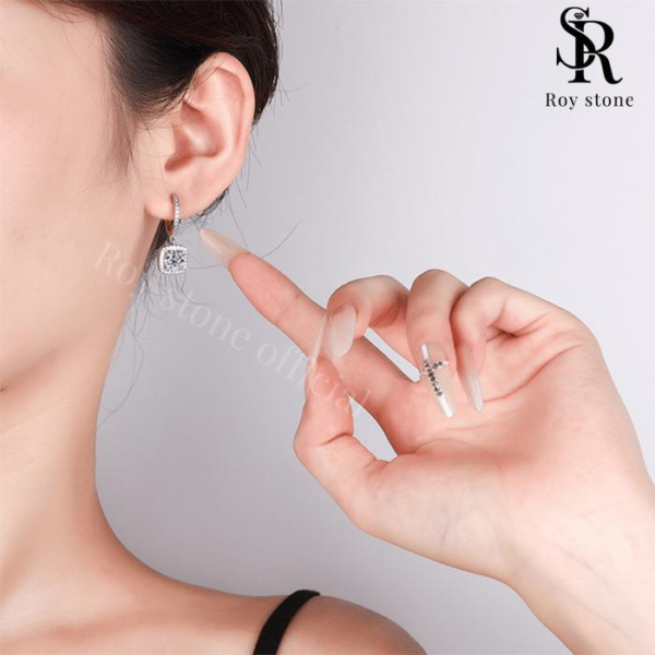 New Glam Square Earrings - Image 3