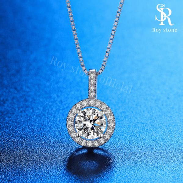 Small Round Pendant Necklace - Image 2