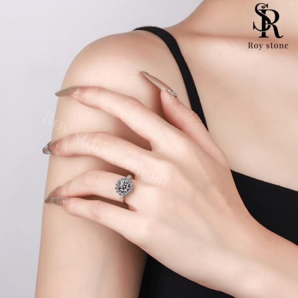 Sunny Ring Moissanite - Image 4