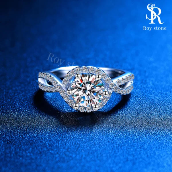 Cincin Clara Moissanite
