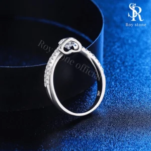 Cincin Solitaire Moissanite - Image 3