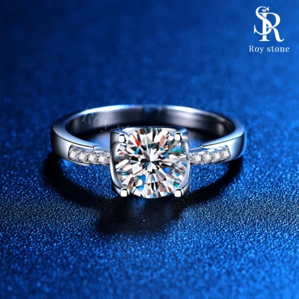 Cincin Kyara Moissanite