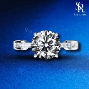 Cincin Classic Solitaire Moissanite
