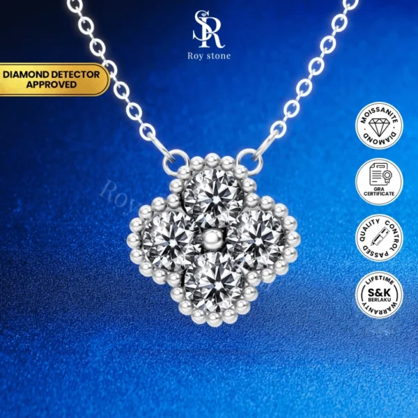 Kalung Clover Moissanite
